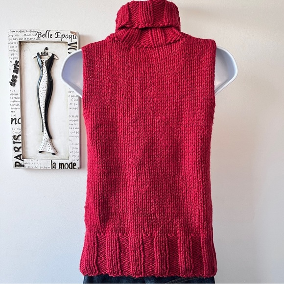 Vintage Y2K BCBGMAXAZRIA 100% Wool Red Cable Knit Sleeveless Turtleneck Size M - Picture 7 of 10